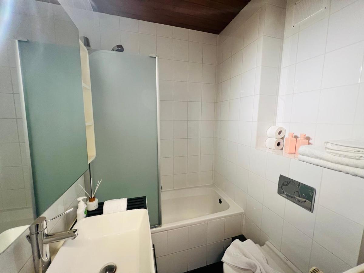 Riverview Studio In Historical Heart Of Антверпен Екстериор снимка