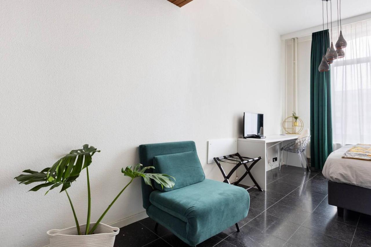 Riverview Studio In Historical Heart Of Антверпен Екстериор снимка